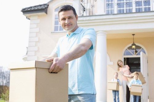 Local Croydon storage service for moving, decluttering, and business needs
