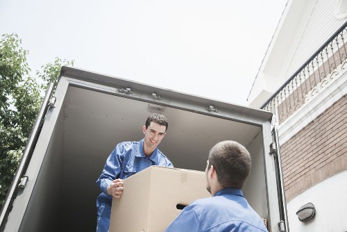 Local removal van support for residential and business moves in Croydon